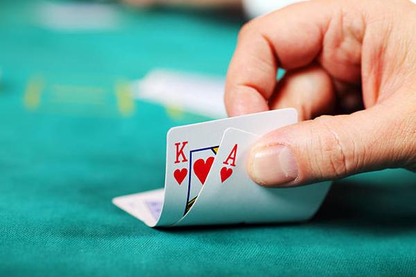 Experience Modern Slot Themes and Traditional Casino Tables with คาลิโน