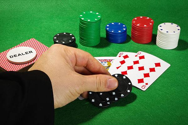 Find Modern Casino Features at a trusted online casino Singapore Platform for Gaming Fans